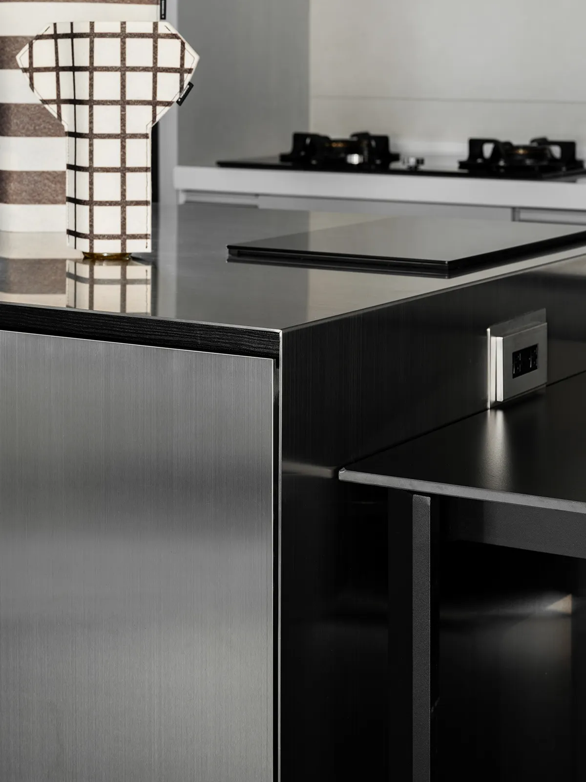 Luxury Black Open Kitchen Cabinets Custom Island Furniture Set Modern Designs MDF Kitchen Cabinet Set - 图片 3