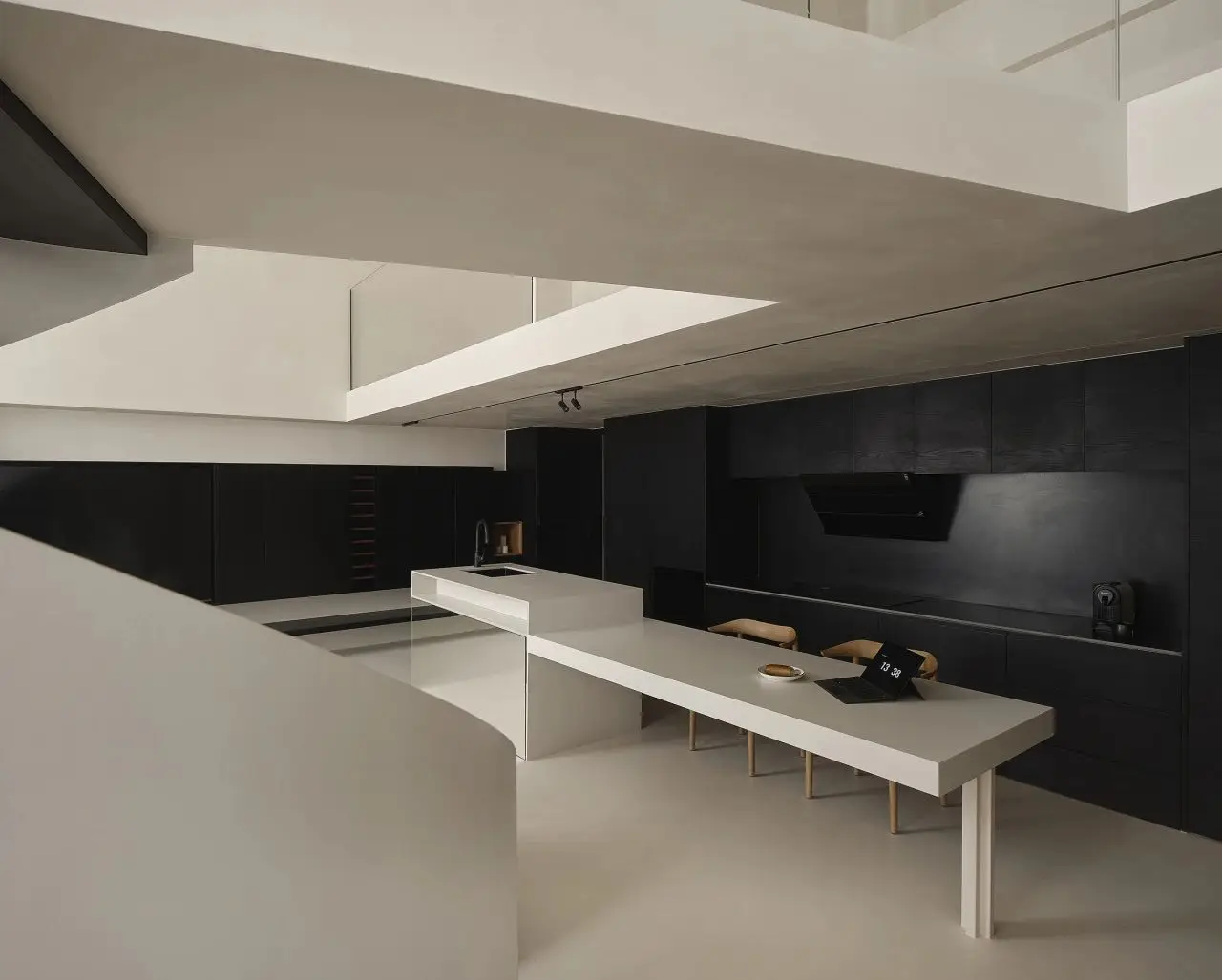 Custom Modern Furniture Kitchen Cabinet with Matte Black Handleless Design Made From Wood - 图片 5